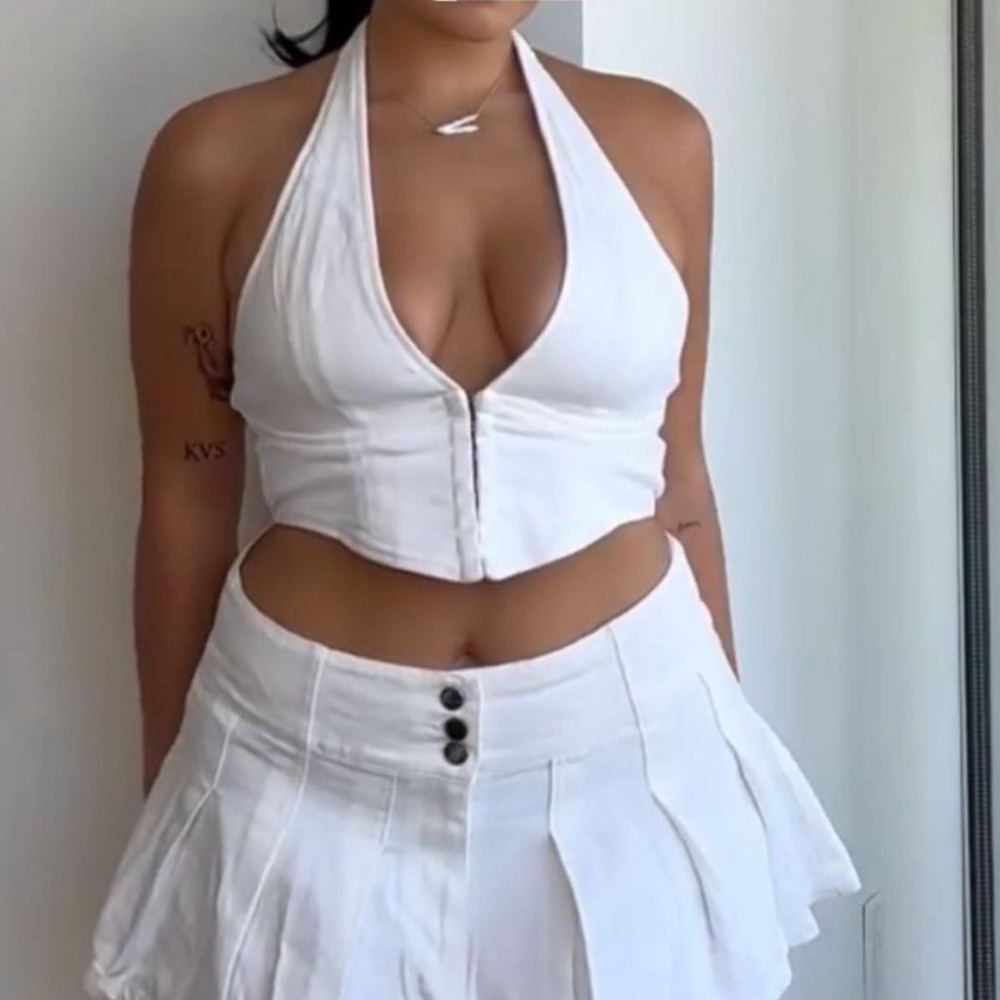 Halter top
